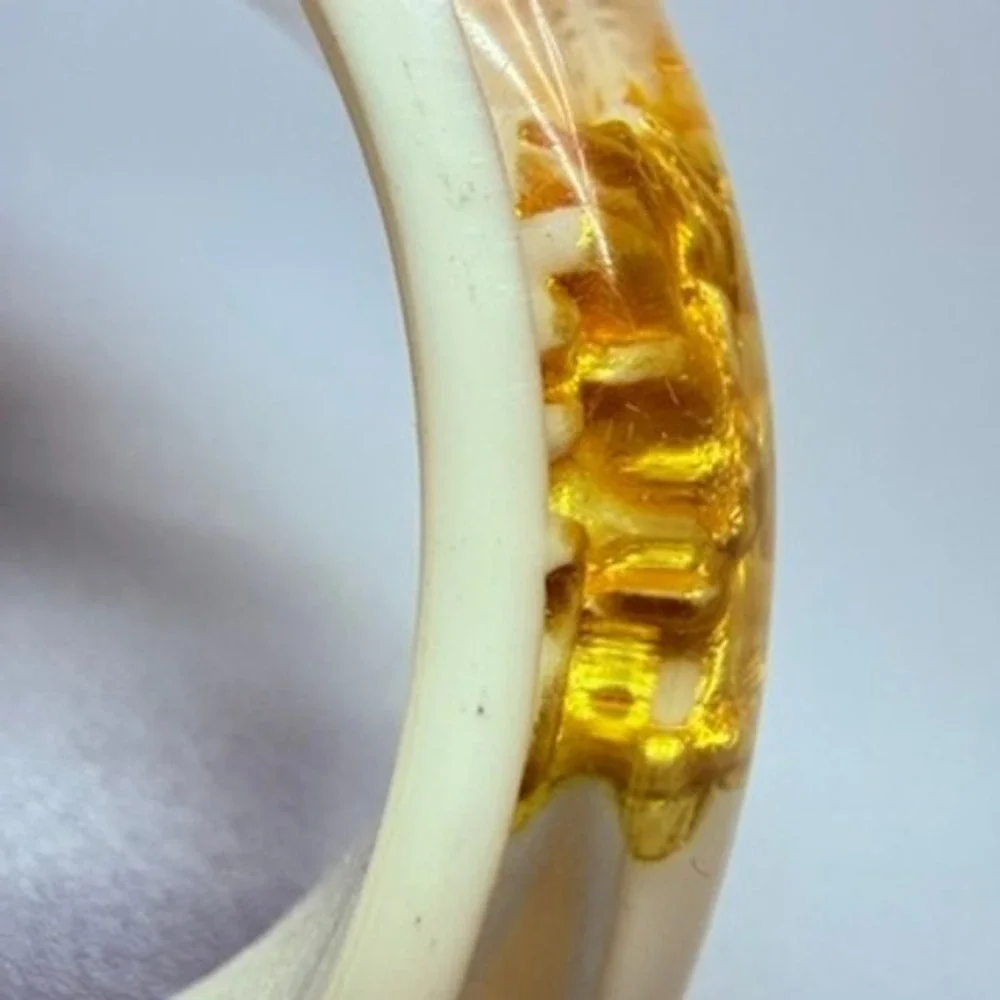 Chunky Vintage Asian Dragon White and Gold Lucite Bangle Bracelet 7.5